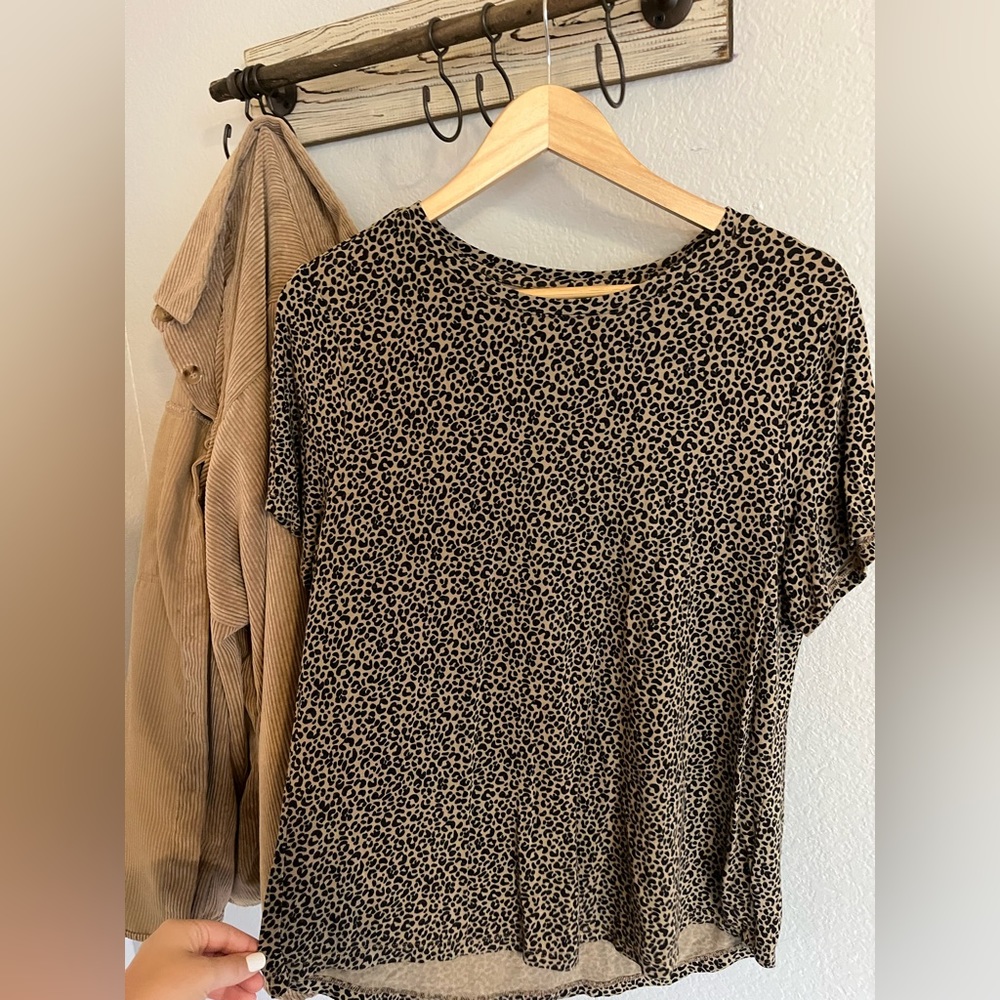 Cheetah Print Ultra Soft Old Navy T Shirt